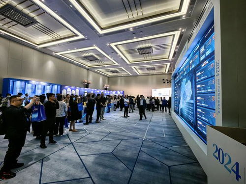 數據驅動 知 引未來